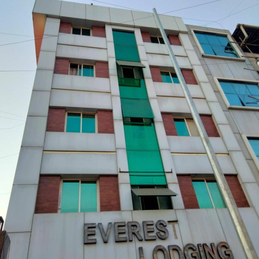 Hotel Everest Navi Mumbai Buitenkant foto