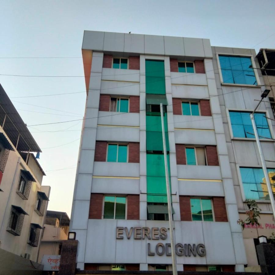 Hotel Everest Navi Mumbai Buitenkant foto