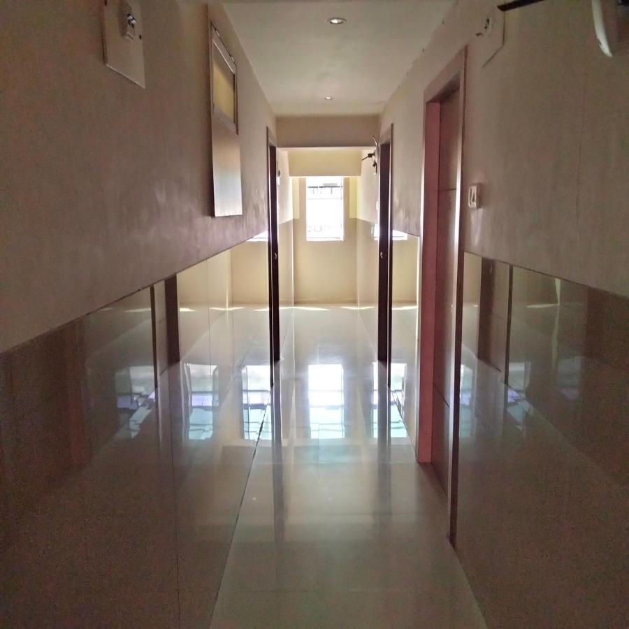 Hotel Everest Navi Mumbai Buitenkant foto
