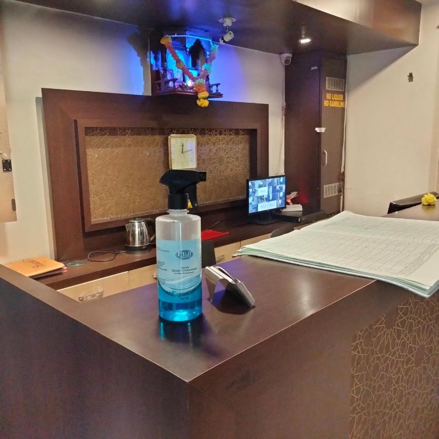 Hotel Everest Navi Mumbai Buitenkant foto