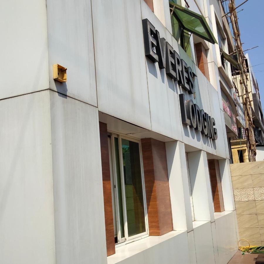 Hotel Everest Navi Mumbai Buitenkant foto