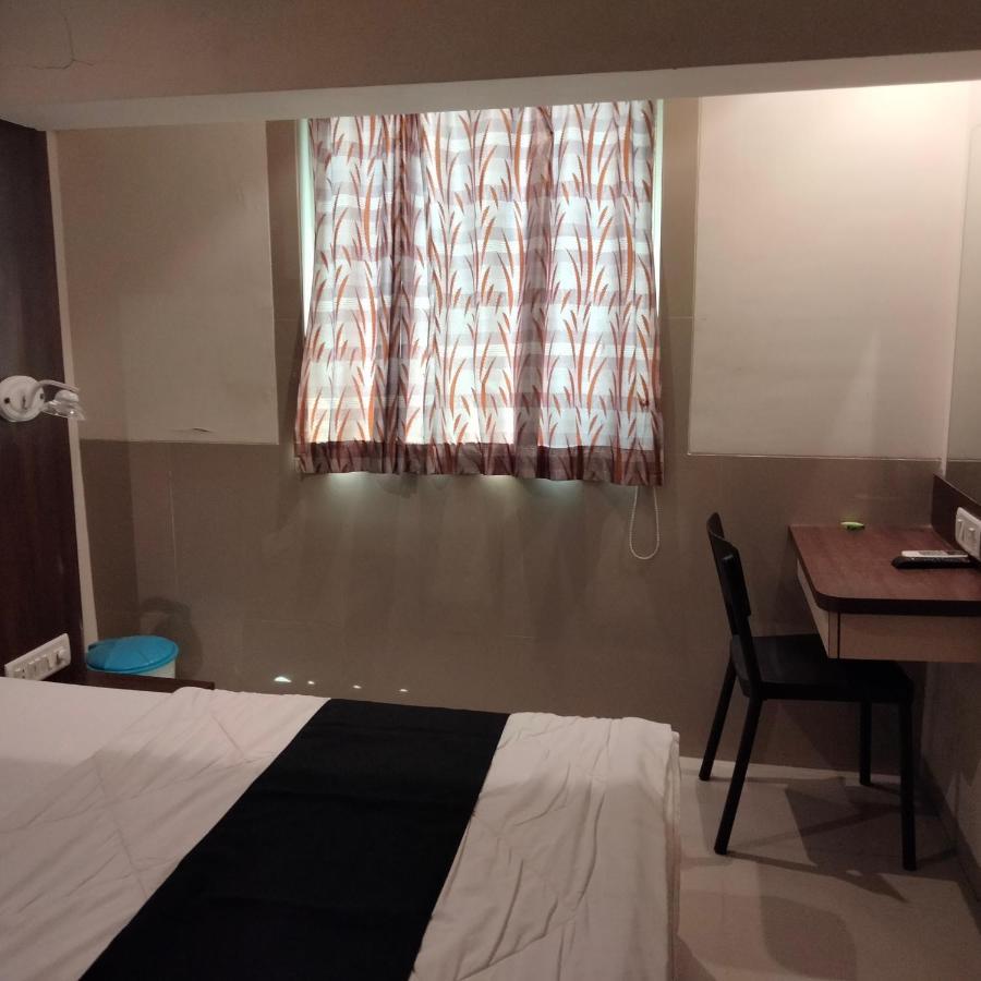 Hotel Everest Navi Mumbai Buitenkant foto