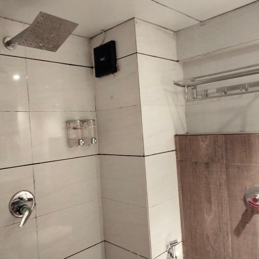Hotel Everest Navi Mumbai Buitenkant foto