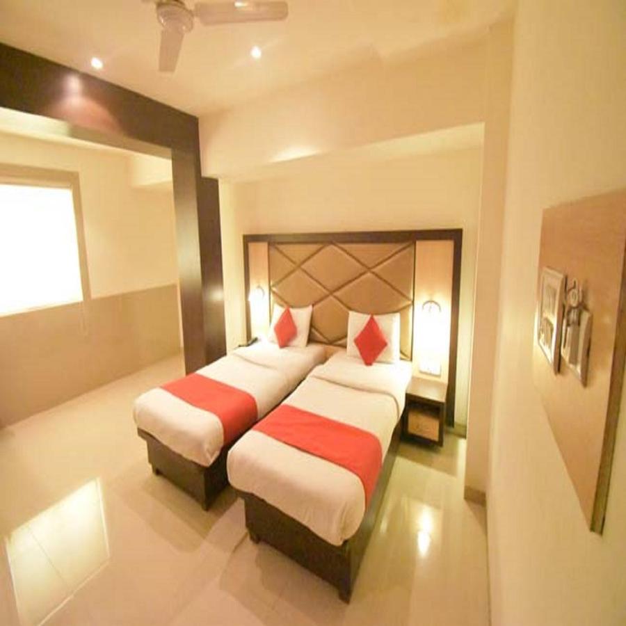Hotel Everest Navi Mumbai Buitenkant foto