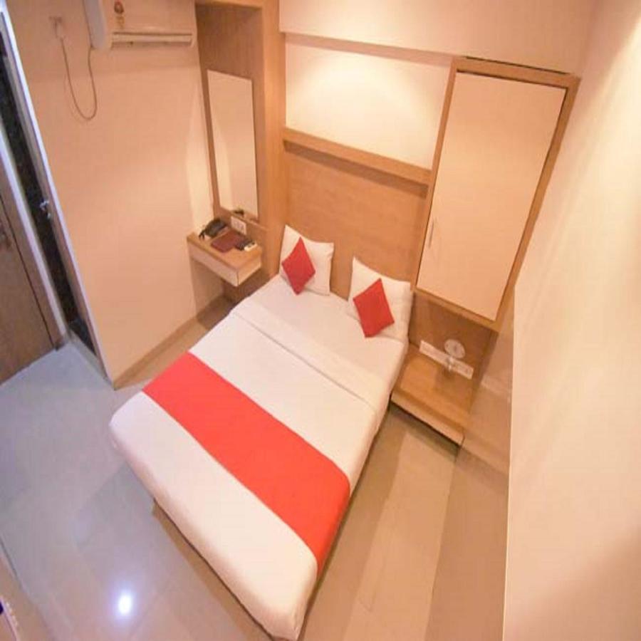 Hotel Everest Navi Mumbai Buitenkant foto
