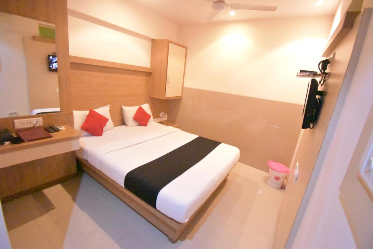 Hotel Everest Navi Mumbai Buitenkant foto