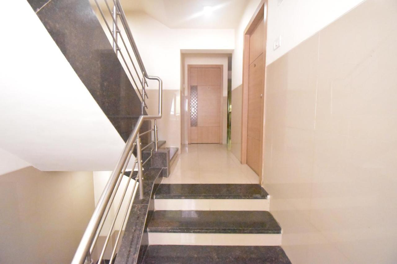 Hotel Everest Navi Mumbai Buitenkant foto