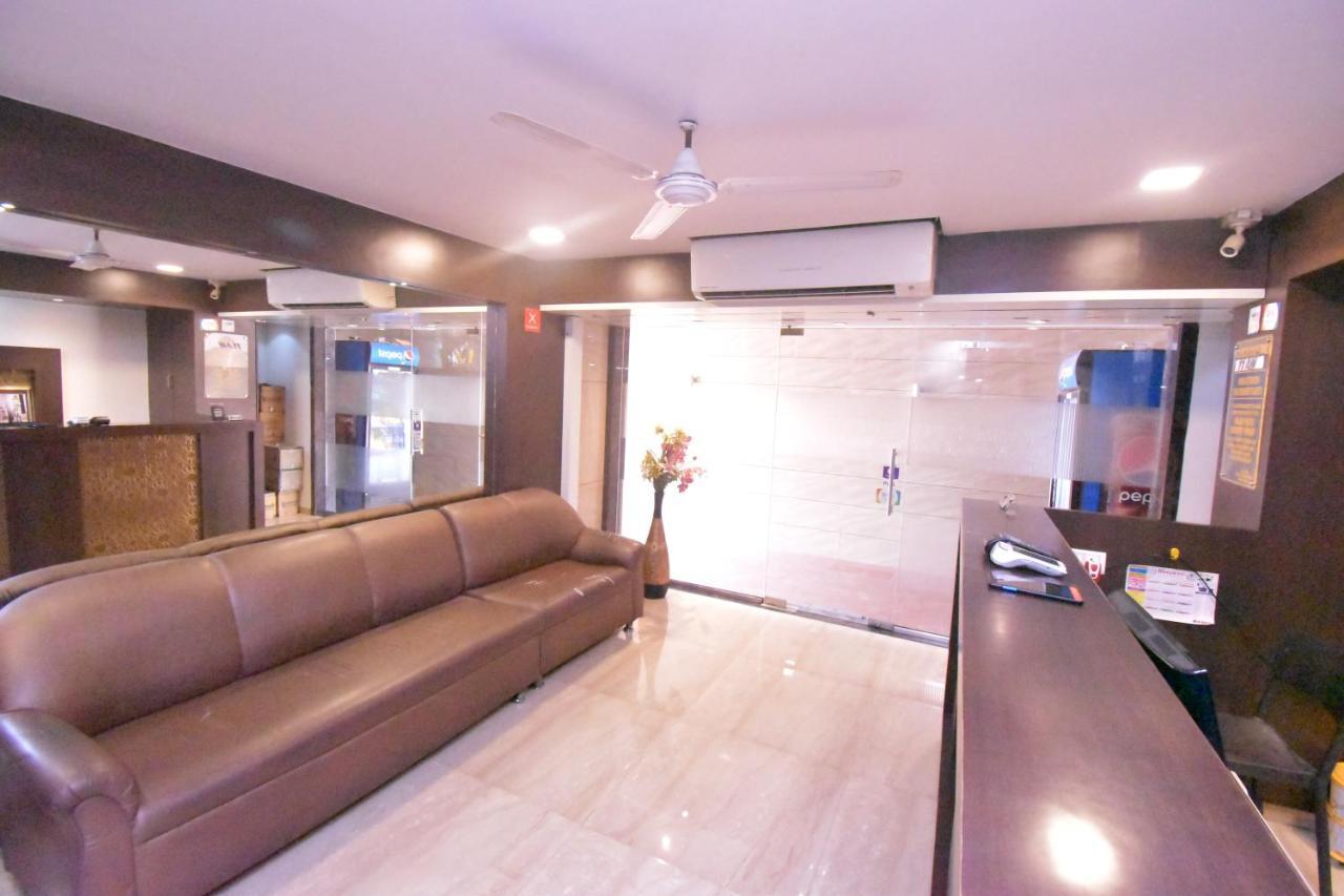 Hotel Everest Navi Mumbai Buitenkant foto