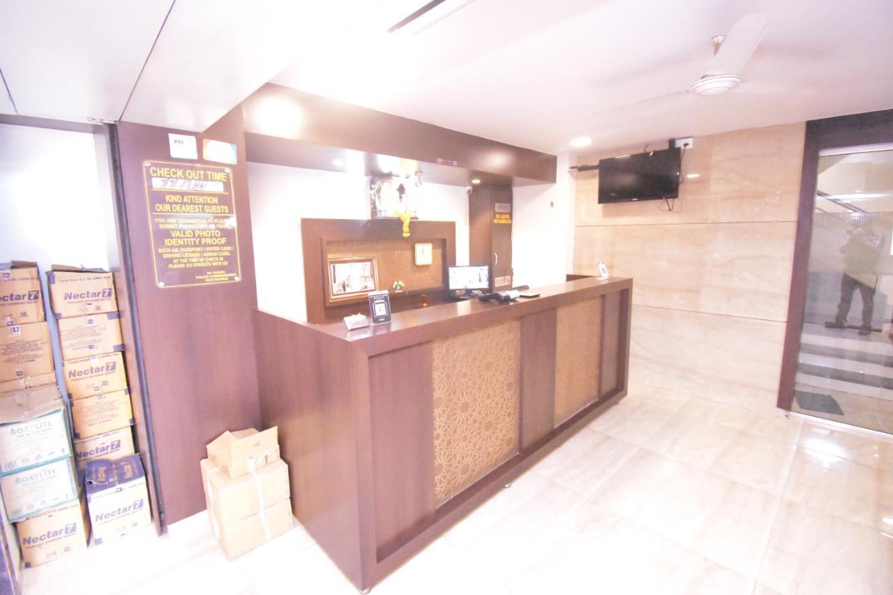 Hotel Everest Navi Mumbai Buitenkant foto