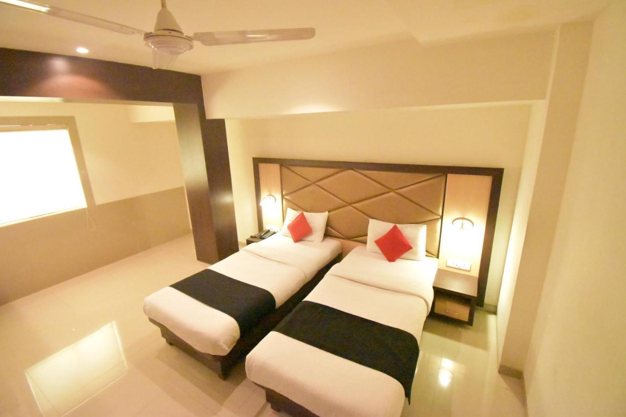 Hotel Everest Navi Mumbai Buitenkant foto